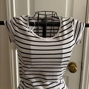 Striped fitted tee